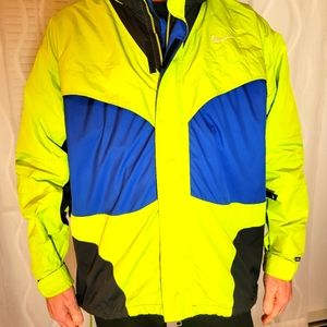 Men's Nike ACG Jacket (shell) with hood.  size large